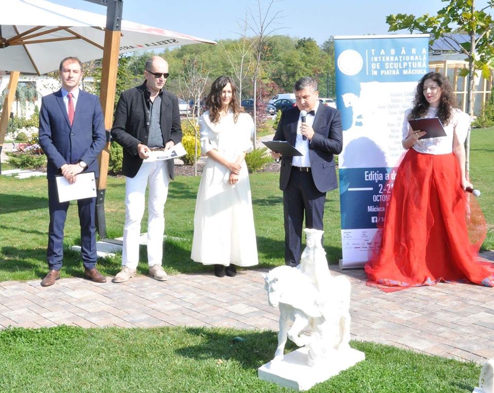 Artiştii vor lucra la sculptura ecvestră a Reginei Maria în cadrul Taberei Internaţionale de Sculptură în Piatra Măciuca