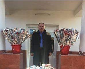 De 8 Martie, primarul Gheorghe Dumbravă a oferit flori doamnelor şi domnişoarelor din Stoenești