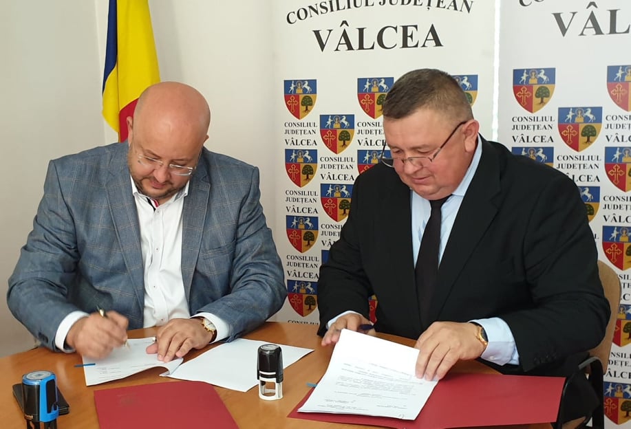S-a semnat acordul de parteneriat între Consiliul Județean Vâlcea și Primăria Vlădești pentru implementarea proiectului „Complex de Servicii Balneare” Vlădești