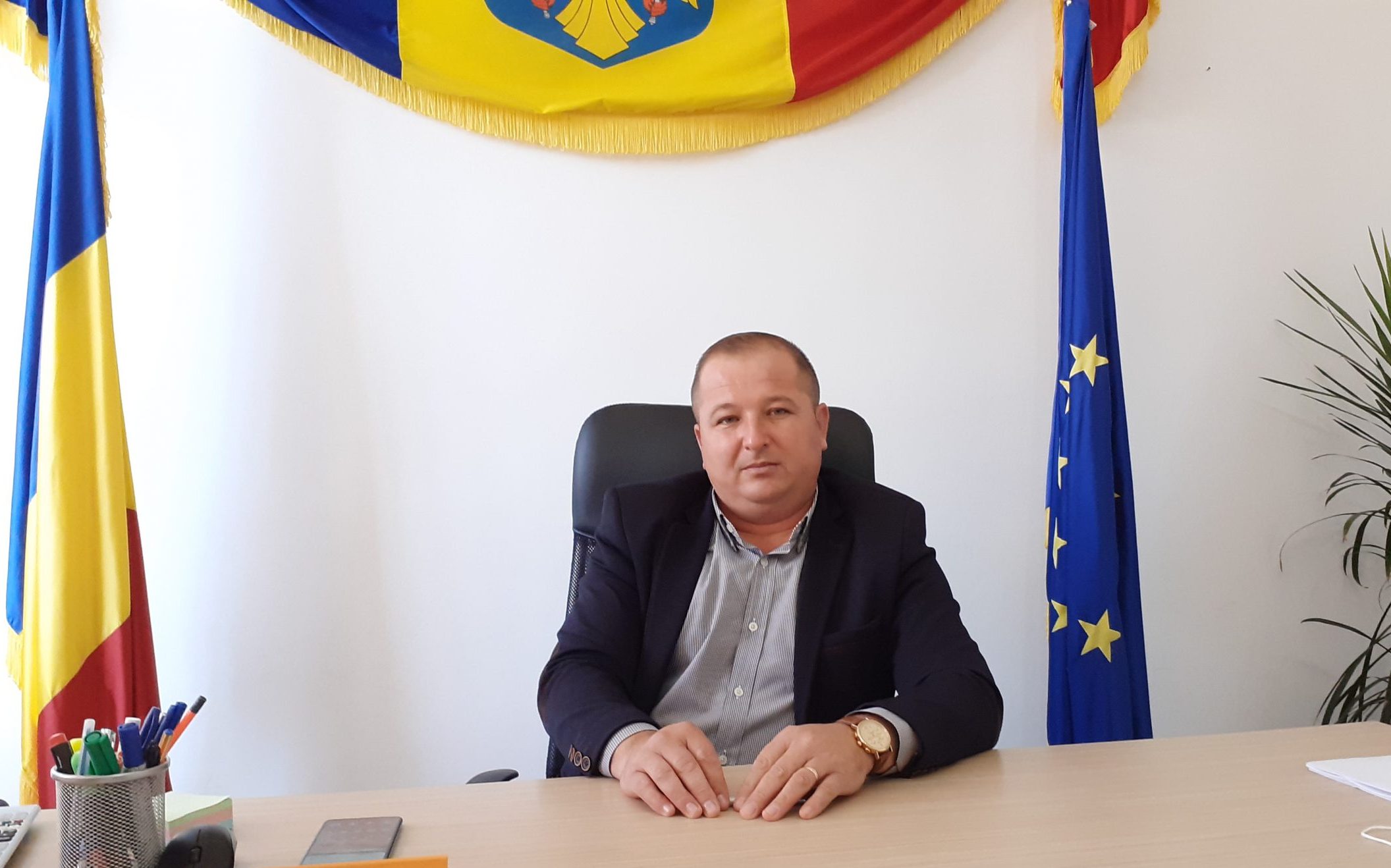 Asfaltarea drumurilor comunale reprezintă un obiectiv prioritar pentru administraţia locală a comunei Sălătrucel