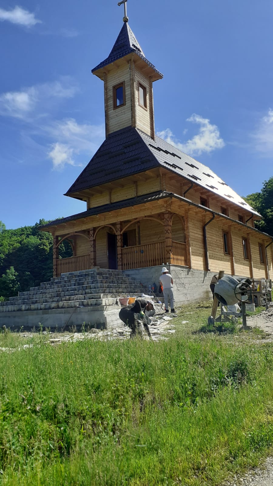 Construirea Mănăstirii „Izvorul Tămăduirii” de la Scundu se oficiază pe 20 iunie