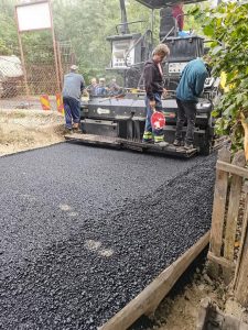 Asfaltari in timpul primarului Adrian Mitrache