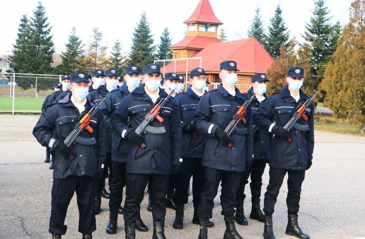 Jandarmi tineri au depus jurământul astăzi la Școala de Subofițeri „Grigore Alexandru Ghica” din Drăgășani