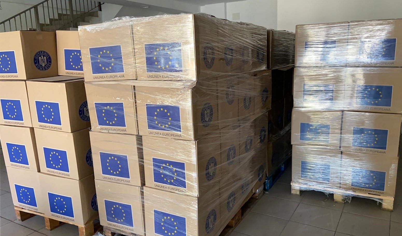 În județul Vâlcea a început distribuirea produselor alimentare din tranșa a patra a programului operațional „Ajutorarea persoanelor defavorizate – POAD”