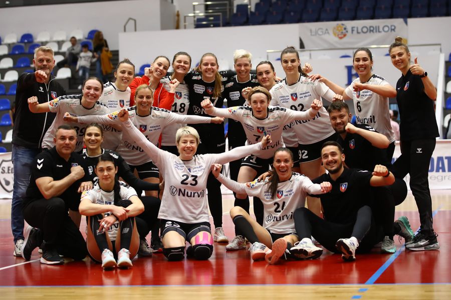 Vâlcea se impune lejer la Mioveni