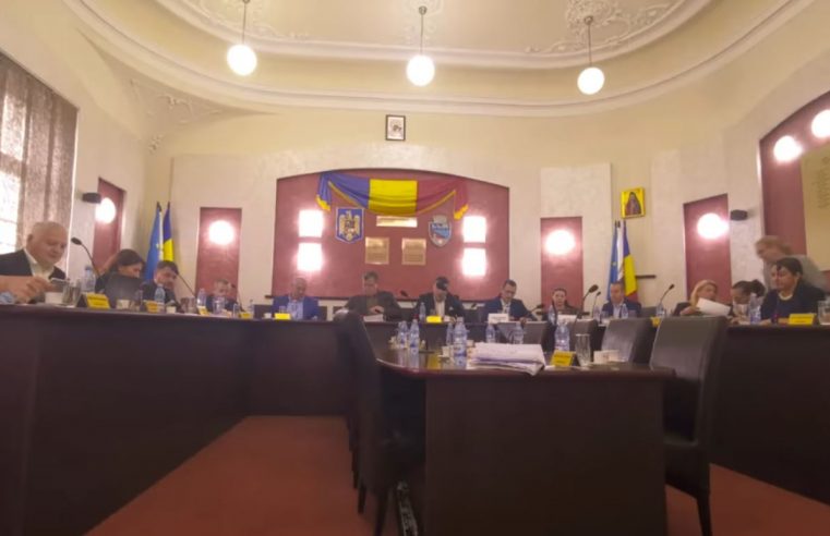 Încă o ședință „incognito” | Administrația din Râmnicu Vâlcea va susține familiile afectate de incendiul din blocul C32