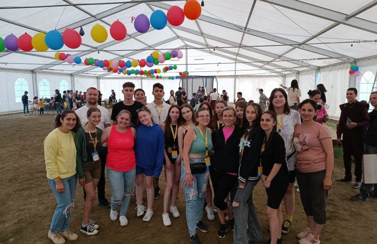 Brezoi, capitala tinerilor vâlceni | Proiectul ”Vulcanii Lumii”, în pregătire pentru o școală de vară