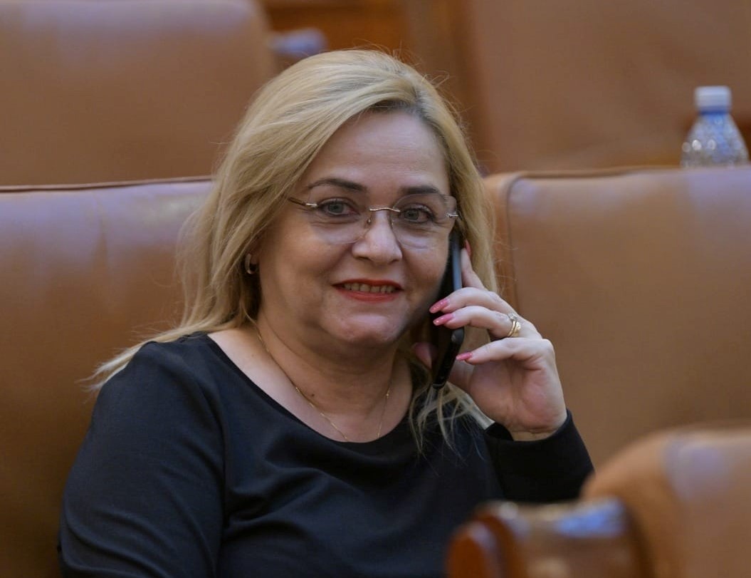 Daniela Oteșanu, femeia-lider din PSD | Salariul de parlamentar și mașina de 60.000 de euro, obținute cu discursuri scurte
