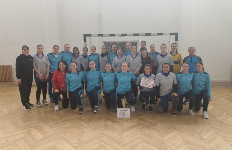 Energetic a câștigat faza județeană a ONSS la handbal  feminin pentru licee