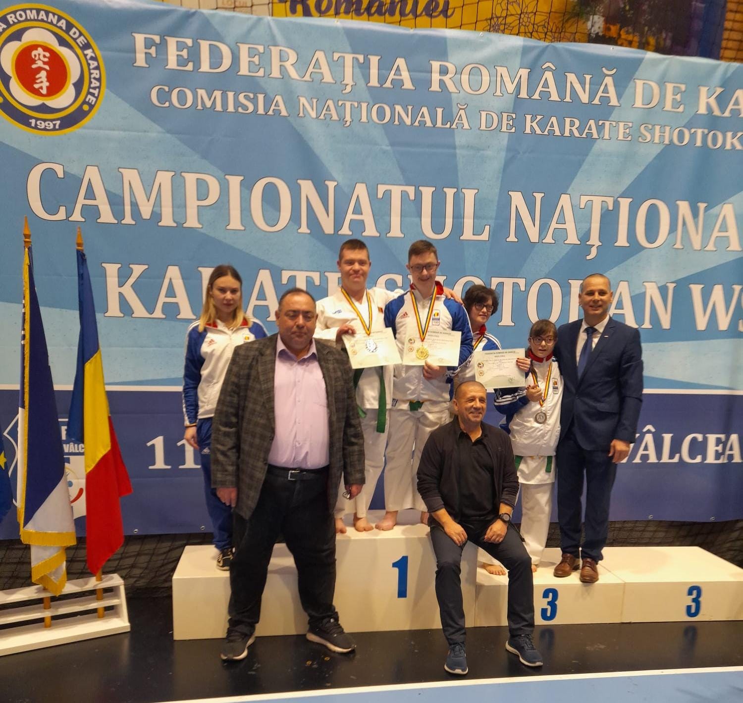 Salbă de medalii pentru sportivii de la CS Chimia și ACS Sen Sport la Campionatul Național de Karate Shotokan WSF