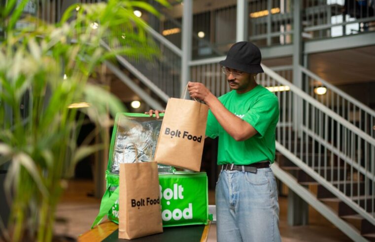 Asiaticii caută locuri de muncă în Europa | Au ajuns și în Vâlcea, mai ales în domeniul HORECA și livrator