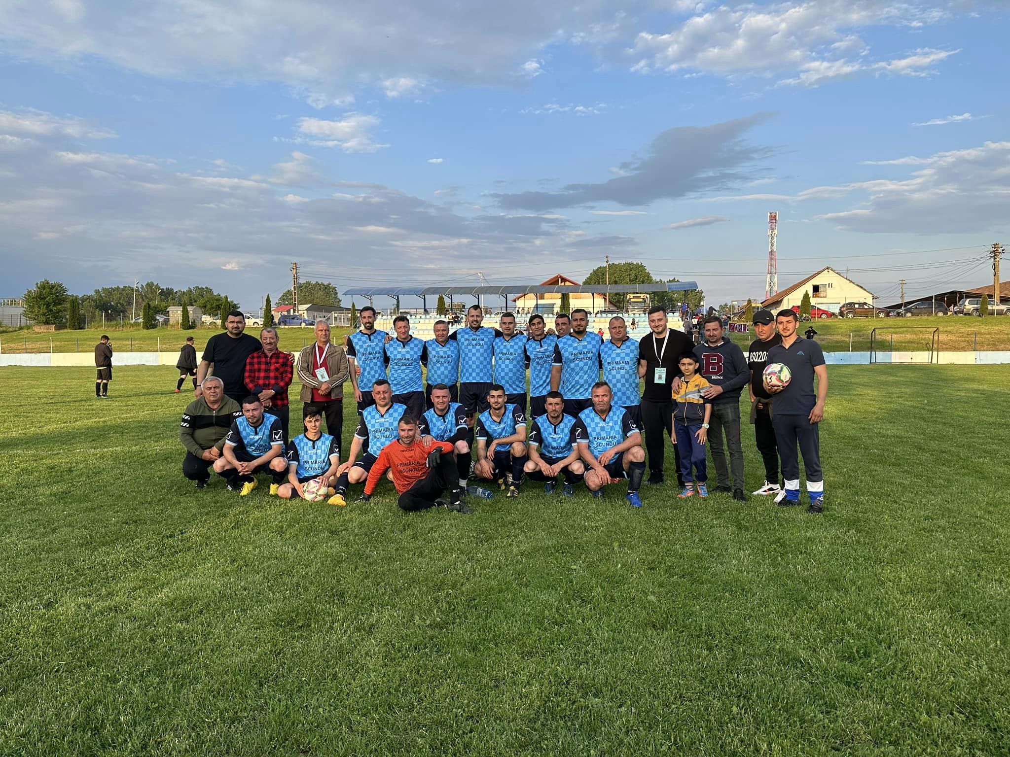 Stadionul din Scundu a primit omologarea oficială și pregătește sărbătorirea a 40 de ani de la înființarea echipei ”Zorile Scundu”