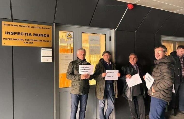 Protest spontan organizat la Inspectoratul Teritorial de Muncă Vâlcea | Angajații cer salarii mai mari