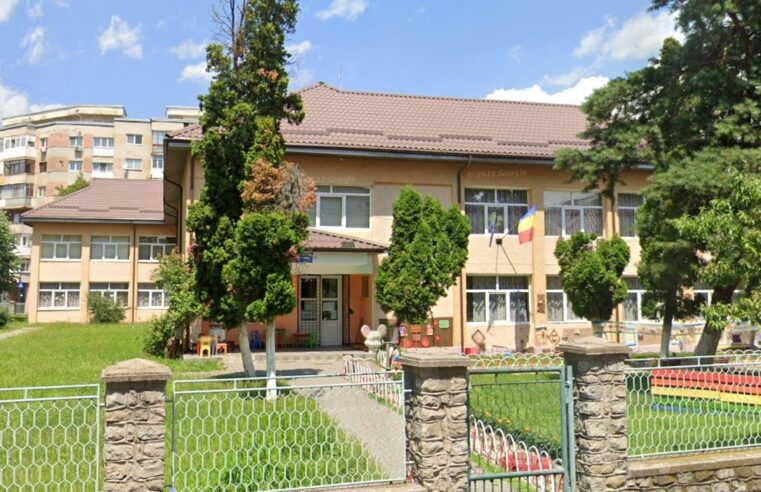 Primarul Mircia Gutău: „Vrem să demolăm Grădinița nr.3 din Ostroveni” | 130 de copii învață în acel loc, spune Pîrvulescu