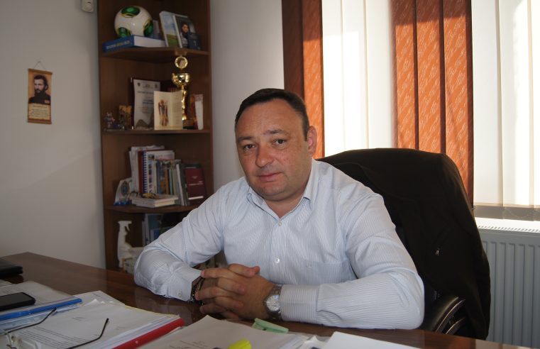 Daniel Băluță continuă dezvoltarea Vaideeniului: încep lucrările pentru sala de sport școlar