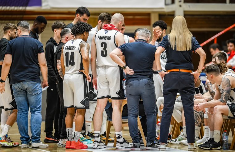 CS Vâlcea câștigă detașat al doilea joc al seriei cu CSM Focșani. Scorul la general este 1-1