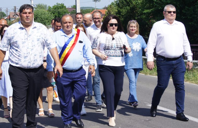 Tradiție și mândrie locală la ”Festivalul Călușului Vâlcean” din Șirineasa