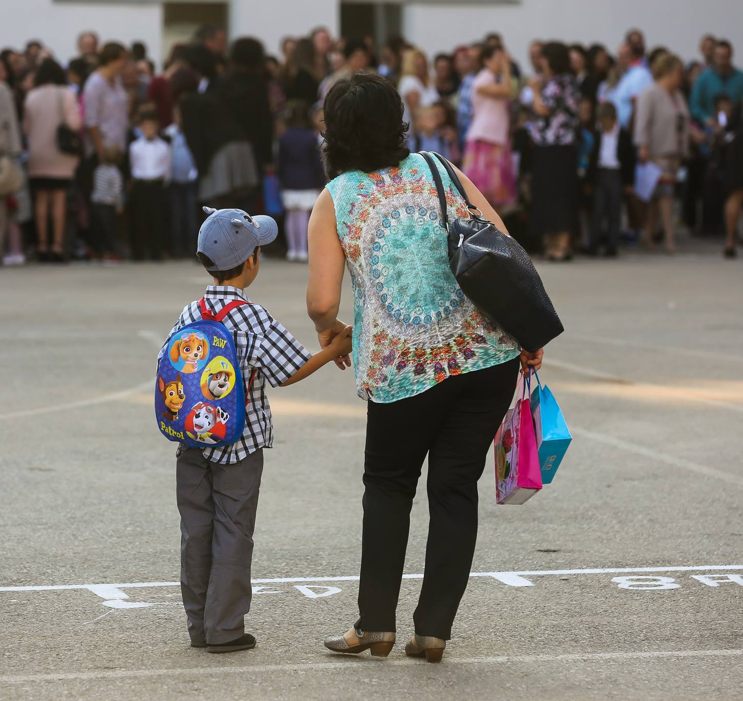 Început de an școlar în România: când sărăcia e invizibilă pentru politicieni, dar nu pentru copiii care o trăiesc