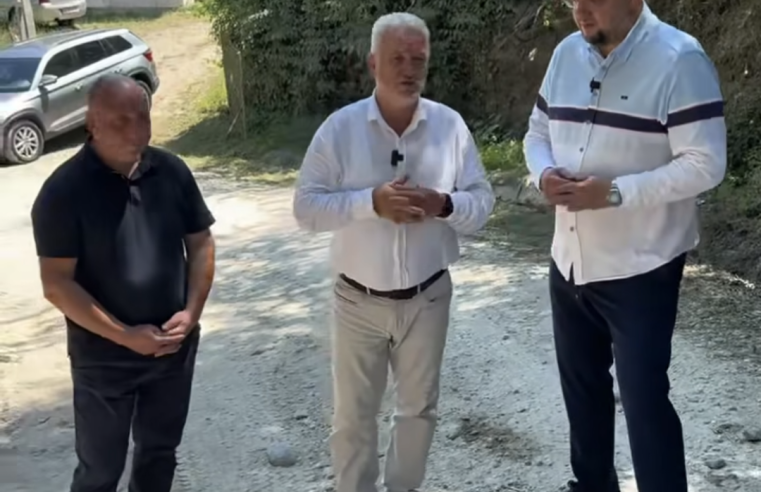 Start pentru asfaltare la Muereasca: a început modernizarea pe DC 171, drumul care leagă comuna de stațiunea Băile Olănești