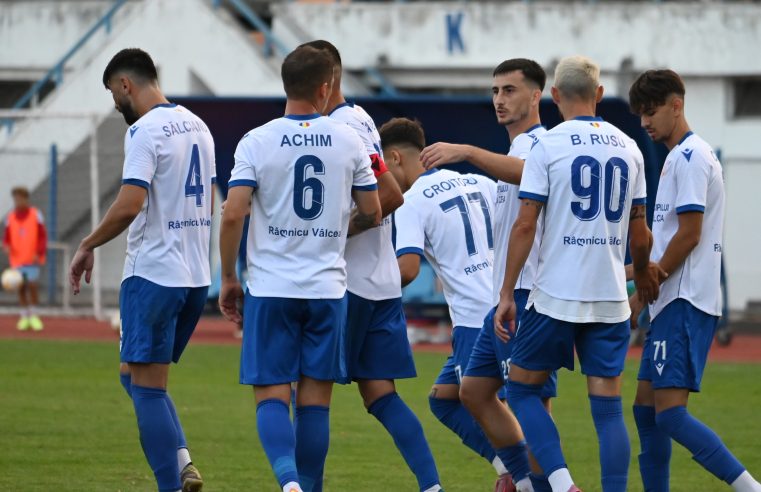 SCM câștigă lejer cu Gilortul. Roș-albaștrii urcă pe primul loc / foto