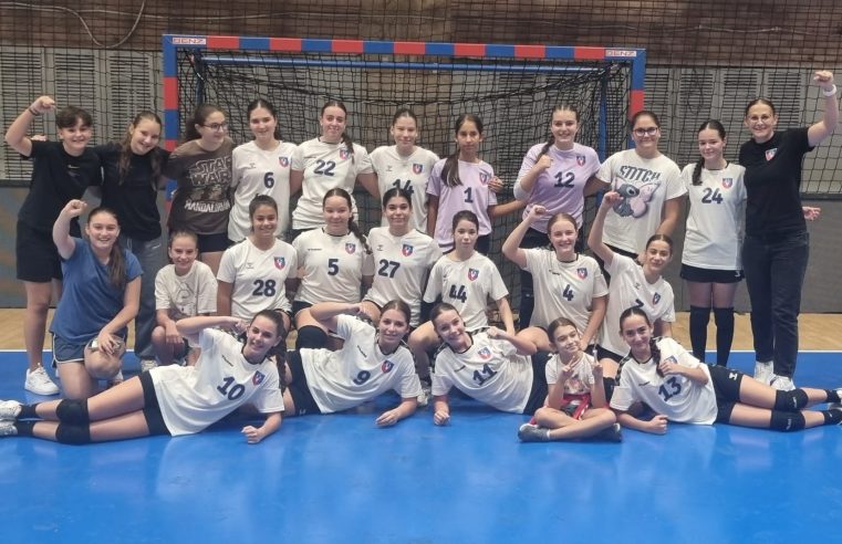 Debut cu victorie pentru junioarele 3 de la SCM