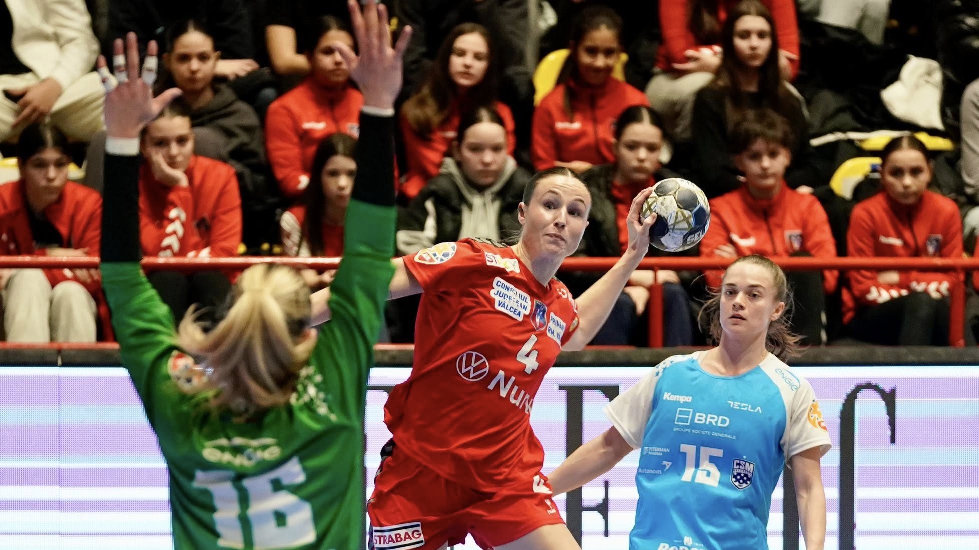 Vâlcea s-a autodepășit cu CSM București. Pera: ”Am arătat un handbal de nivel ridicat”