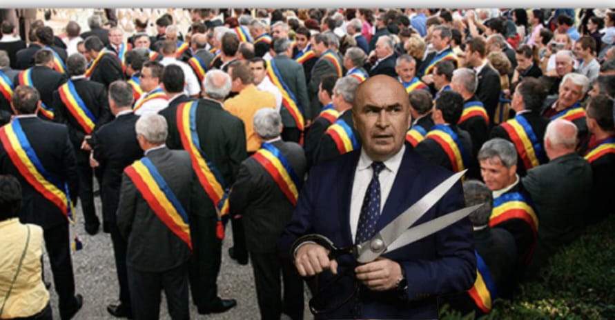 Reforma cu foarfeca: când tai la sânge și lovești exact în cei care nu mai au de unde