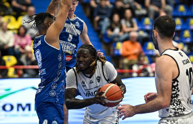 Victorie de aur pentru ”lupii negri” la Pitești. Se vede play-off-ul!