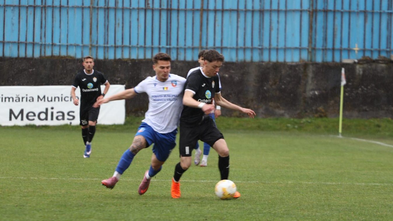 Vâlcea spulberă pe Mediaș. SCM începe play-off-ul cu 14 puncte, la fel ca ”U” Craiova 2